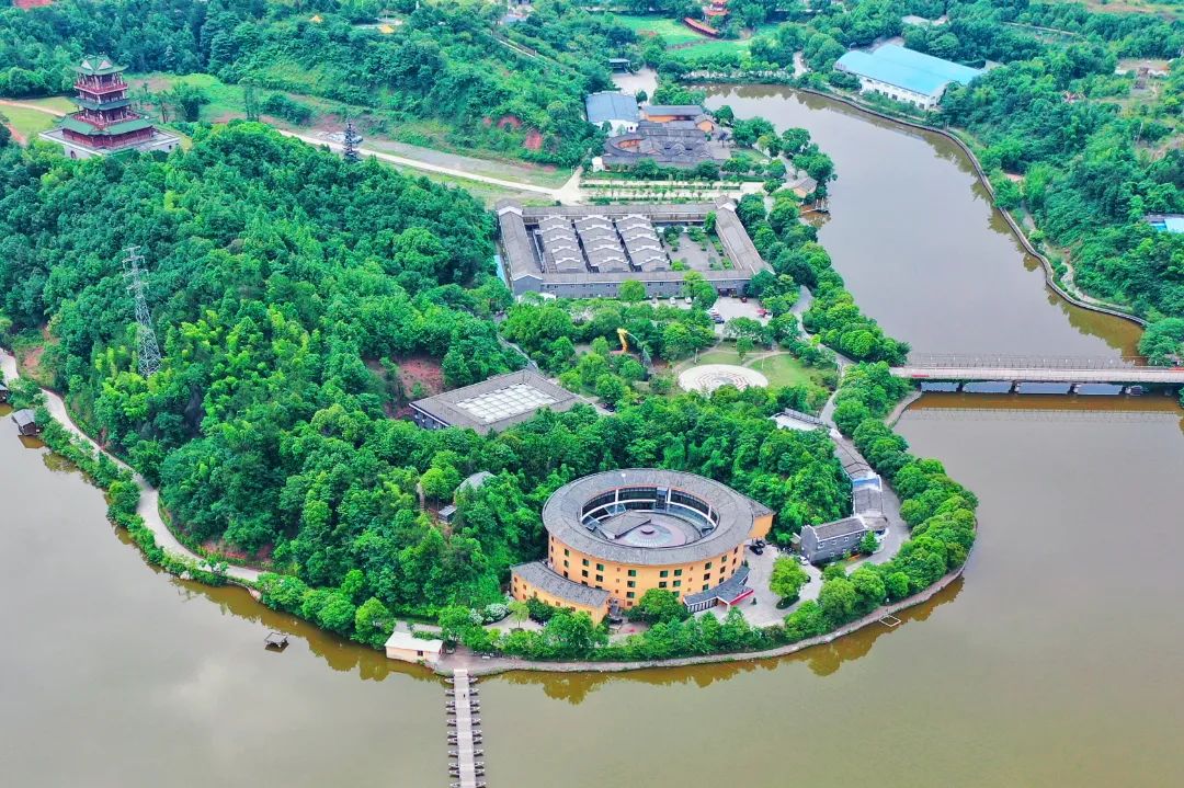 客家围屋群.jpg 图片